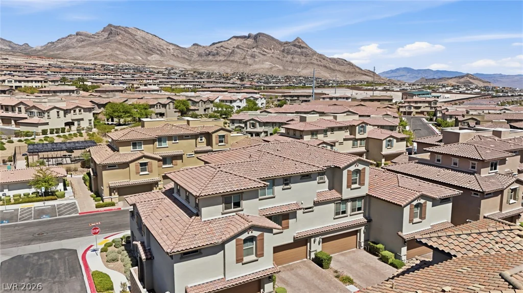 161 Petaluma Valley, Las Vegas, NV 89138