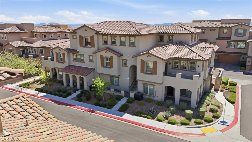 161 Petaluma Valley, Las Vegas, NV 89138