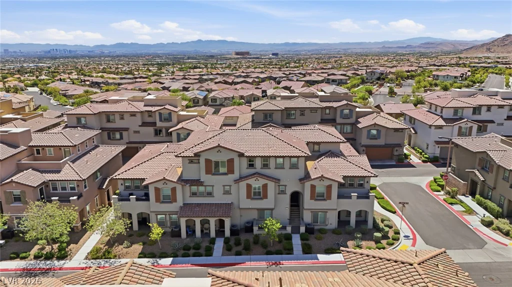 161 Petaluma Valley, Las Vegas, NV 89138
