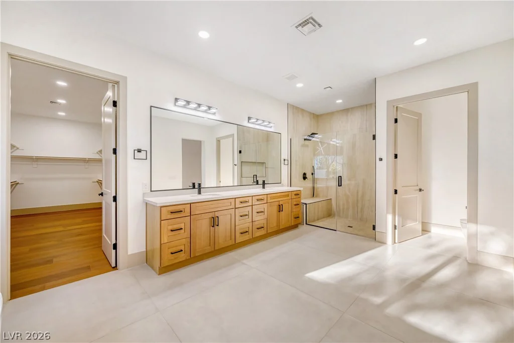 8755 Hickam, Las Vegas, NV 89129