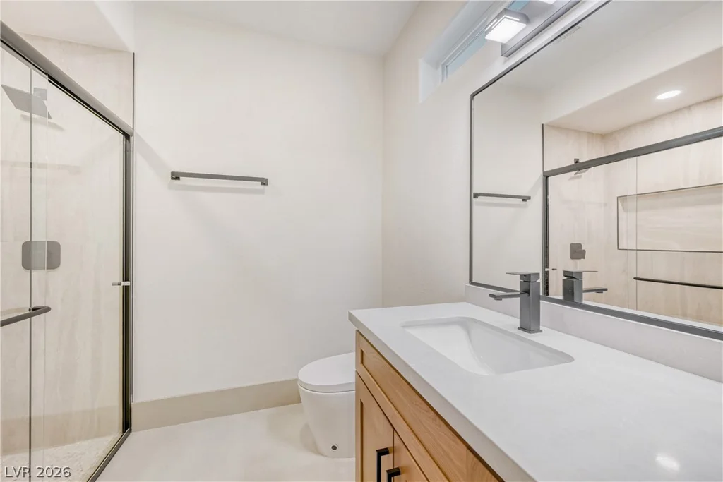 8755 Hickam, Las Vegas, NV 89129