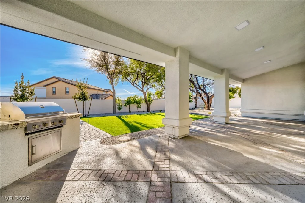 8755 Hickam, Las Vegas, NV 89129