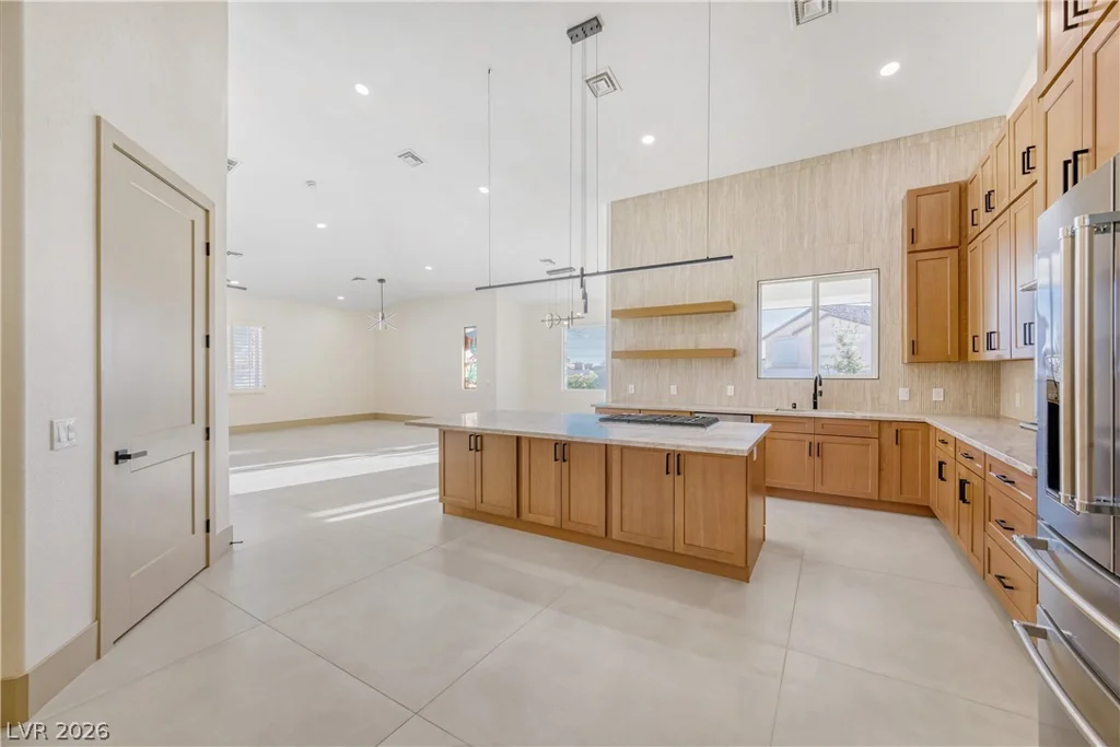 8755 Hickam, Las Vegas, NV 89129