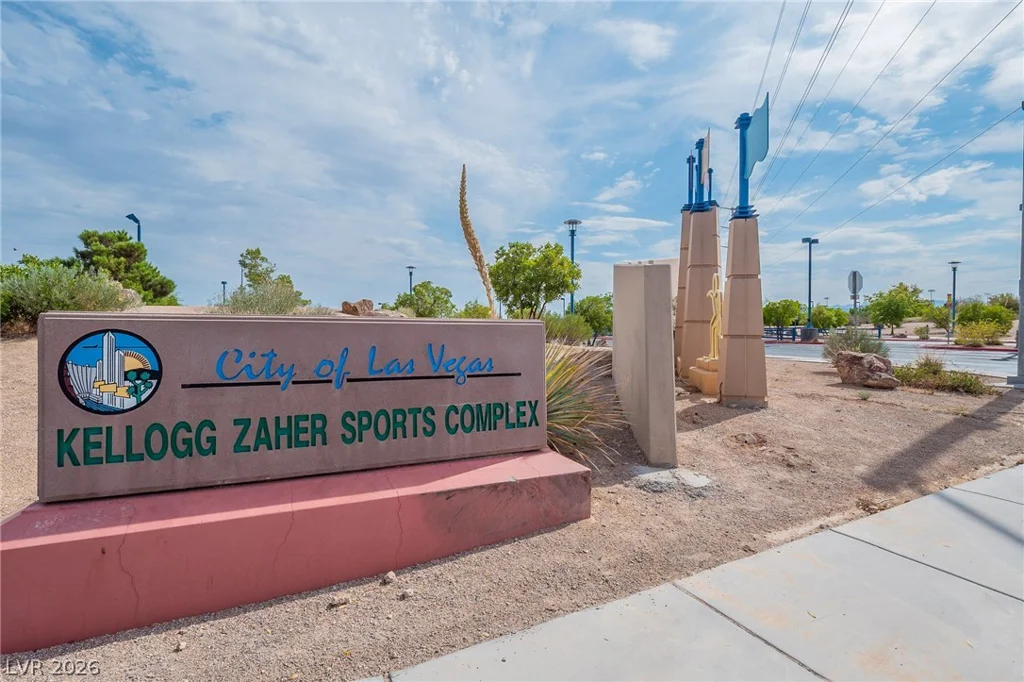 925 Rockview, Las Vegas, NV 89128
