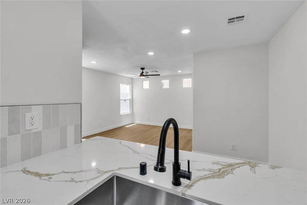 10387 Baby Bud, Las Vegas, NV 89183