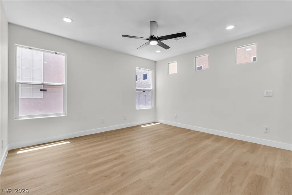 10387 Baby Bud, Las Vegas, NV 89183