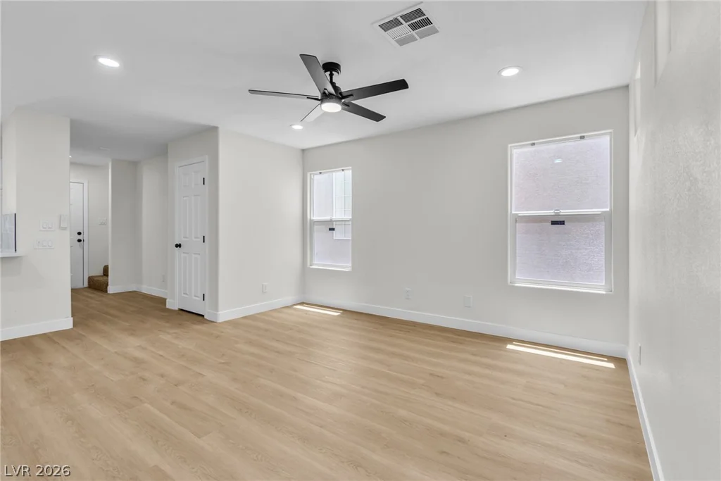 10387 Baby Bud, Las Vegas, NV 89183