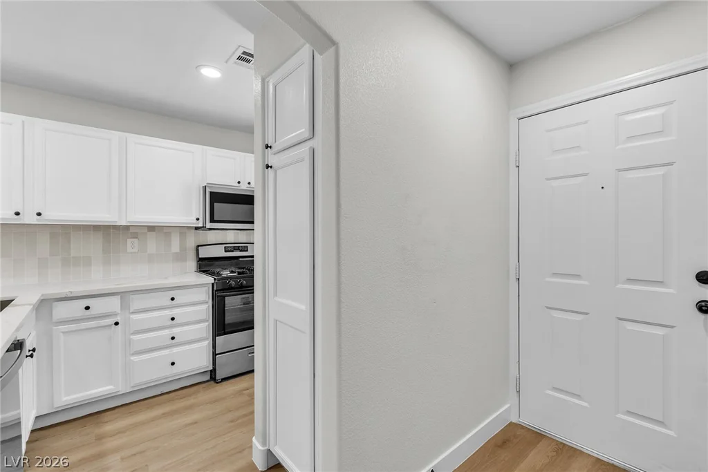 10387 Baby Bud, Las Vegas, NV 89183