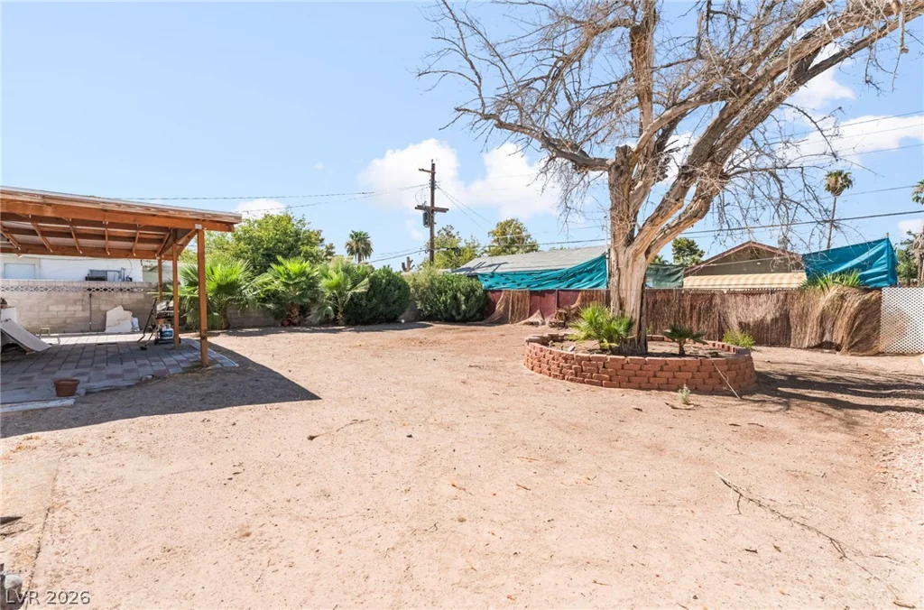 2037 Houston, Las Vegas, NV 89104