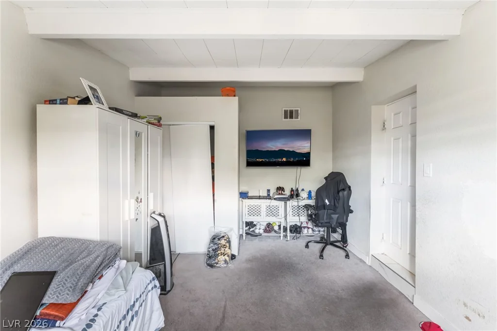 2037 Houston, Las Vegas, NV 89104