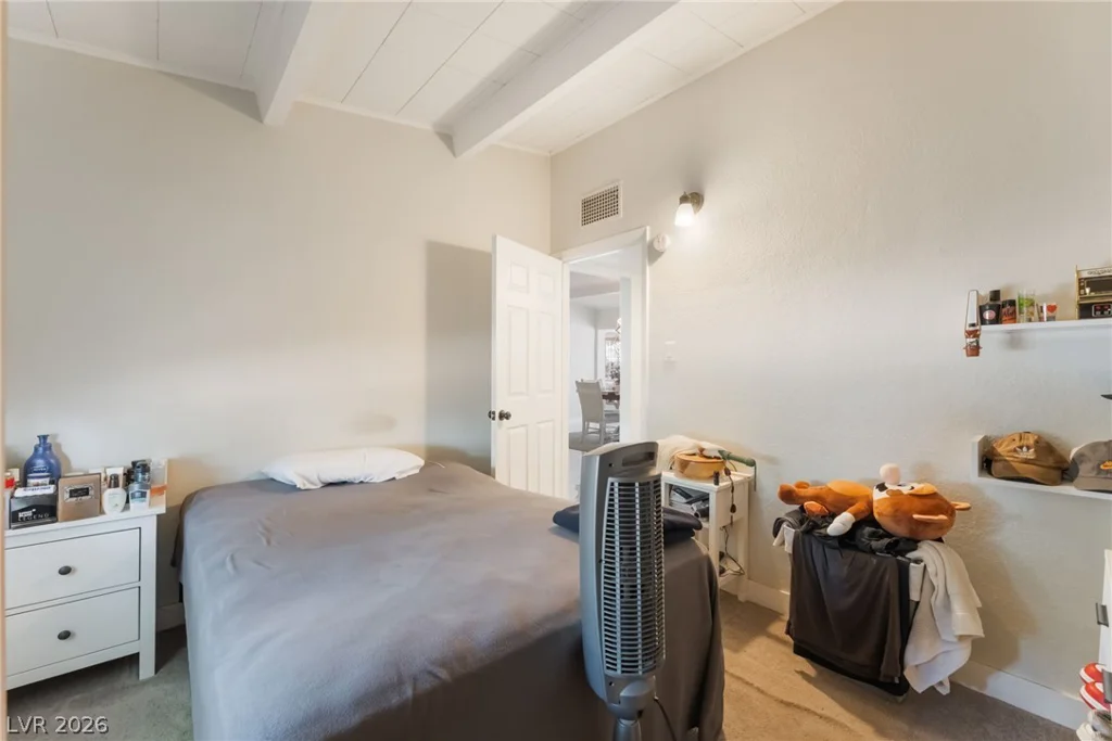 2037 Houston, Las Vegas, NV 89104