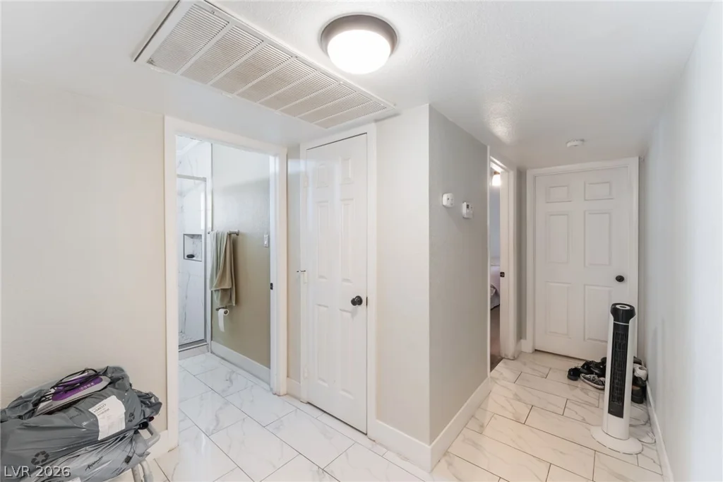 2037 Houston, Las Vegas, NV 89104