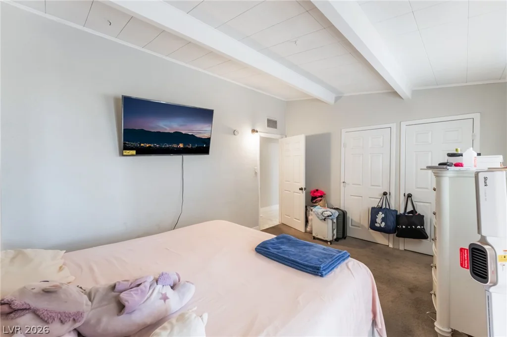 2037 Houston, Las Vegas, NV 89104