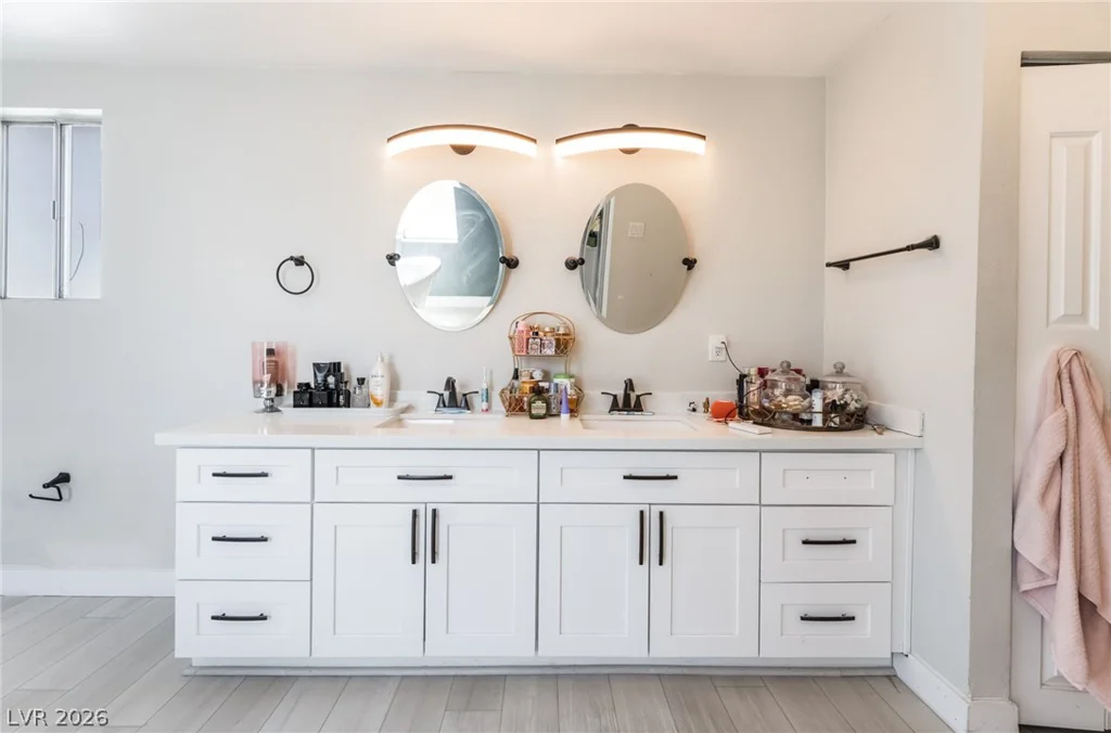 2037 Houston, Las Vegas, NV 89104