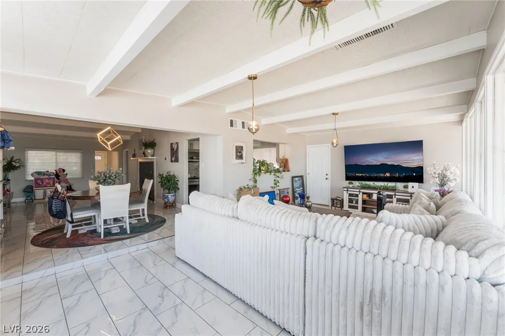 2037 Houston, Las Vegas, NV 89104