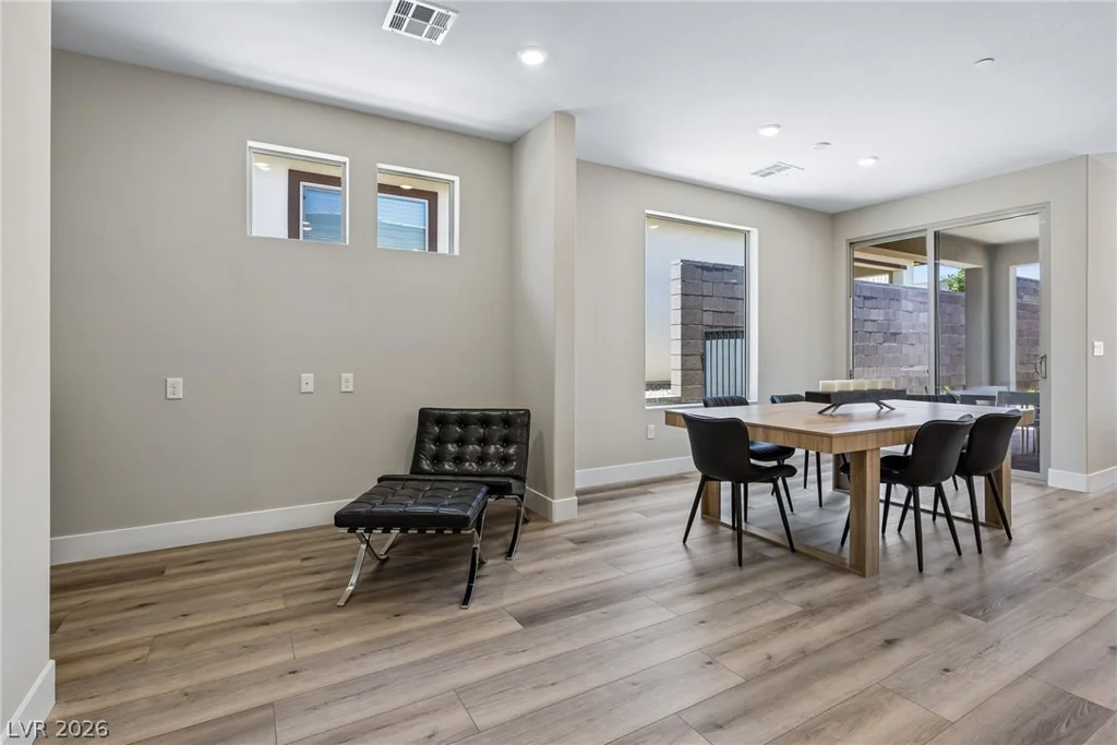 10050 Amber Rose, Las Vegas, NV 89143