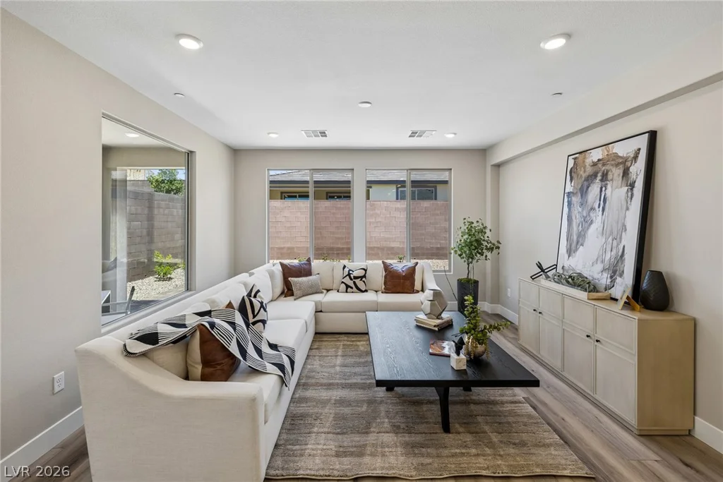 10050 Amber Rose, Las Vegas, NV 89143