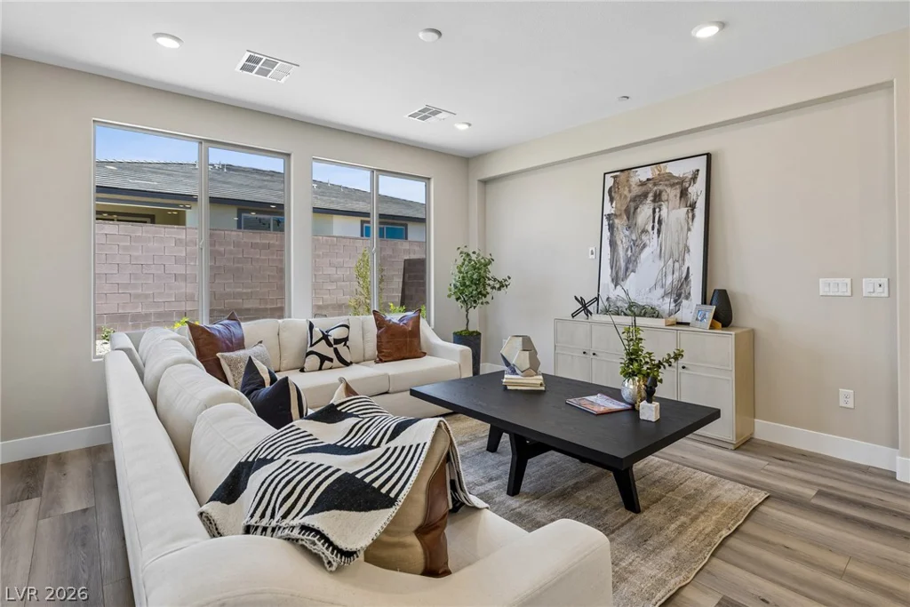 10050 Amber Rose, Las Vegas, NV 89143