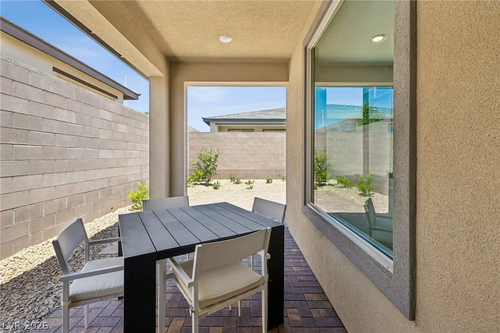 10050 Amber Rose, Las Vegas, NV 89143