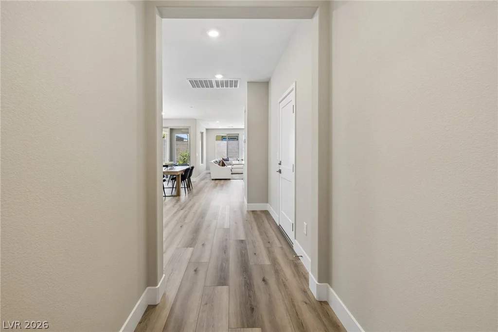 10050 Amber Rose, Las Vegas, NV 89143