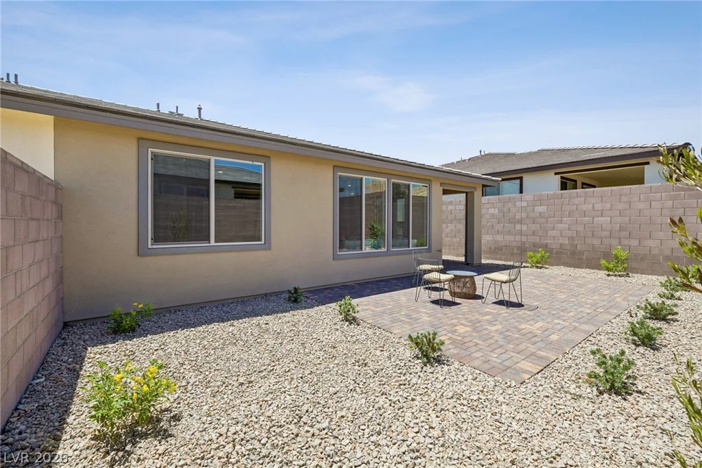 10050 Amber Rose, Las Vegas, NV 89143