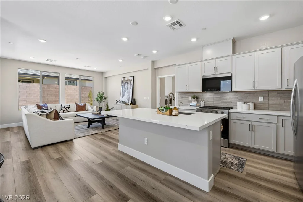 10050 Amber Rose, Las Vegas, NV 89143