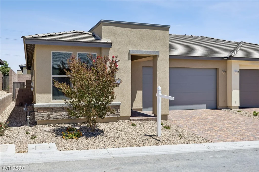 10050 Amber Rose, Las Vegas, NV 89143
