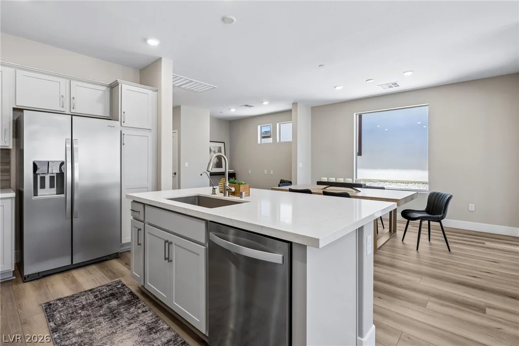 10050 Amber Rose, Las Vegas, NV 89143