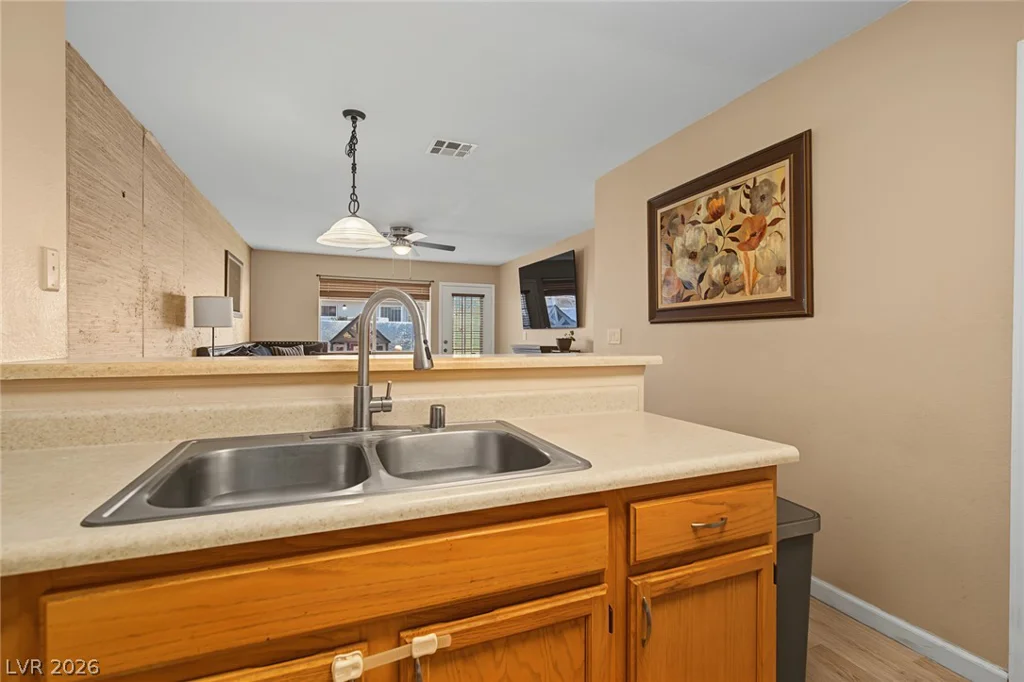 2140 Willowbury Drive, Las Vegas, NV 89108