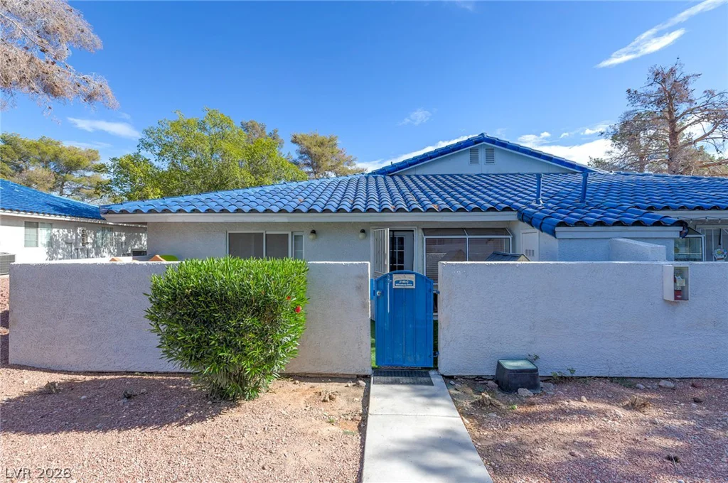 2140 Willowbury Drive, Las Vegas, NV 89108