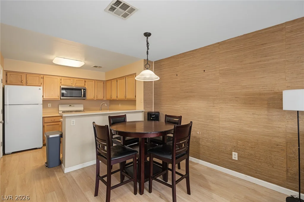 2140 Willowbury Drive, Las Vegas, NV 89108
