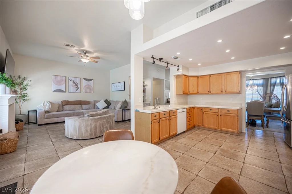 3116 Saint Tropez, Las Vegas, NV 89128