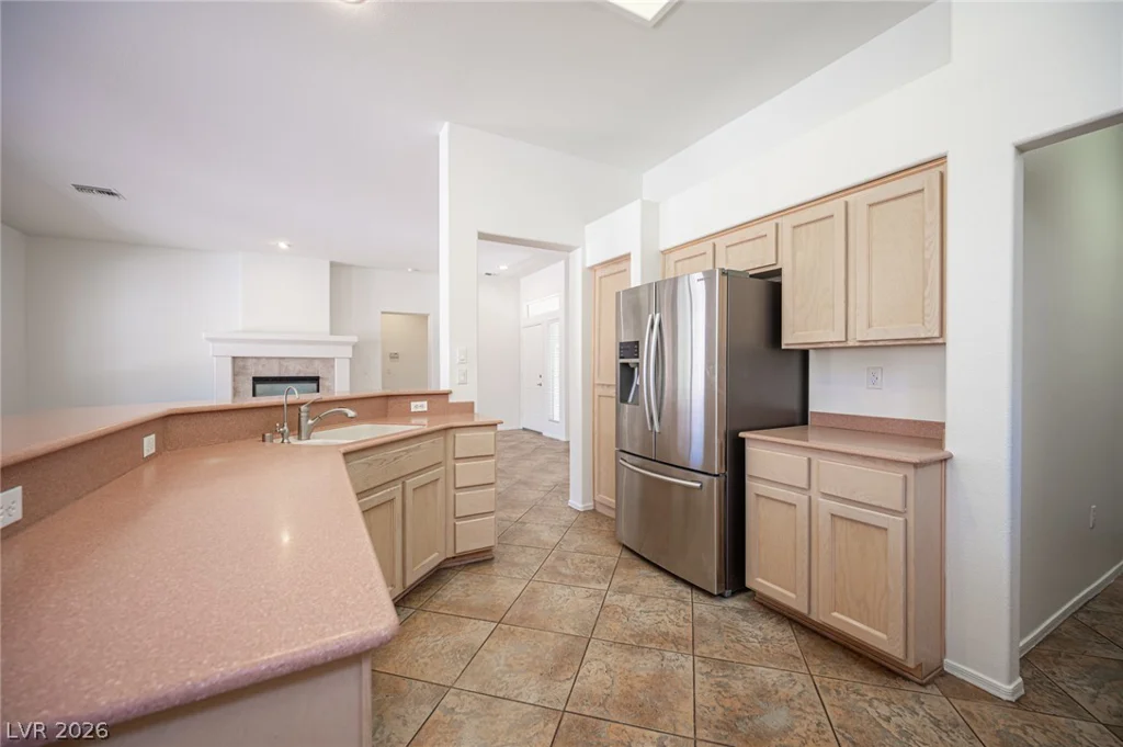 10820 Mission Lakes, Las Vegas, NV 89134