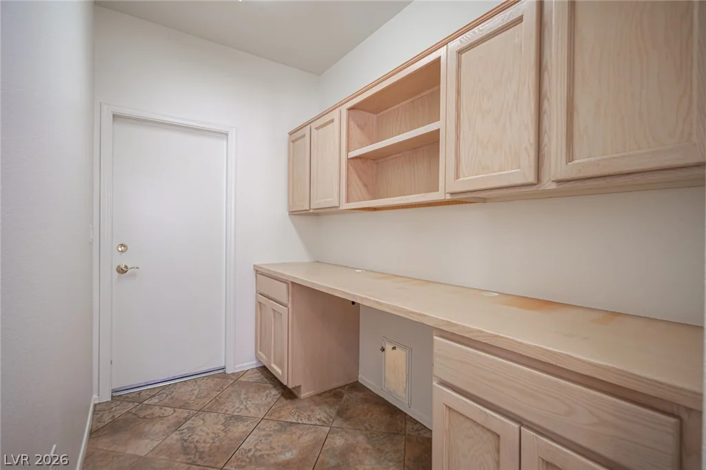 10820 Mission Lakes, Las Vegas, NV 89134