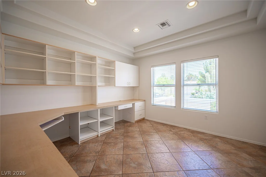 10820 Mission Lakes, Las Vegas, NV 89134