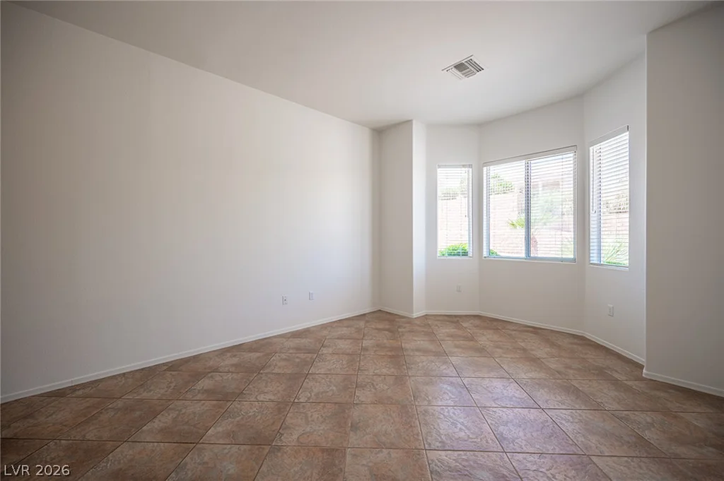 10820 Mission Lakes, Las Vegas, NV 89134