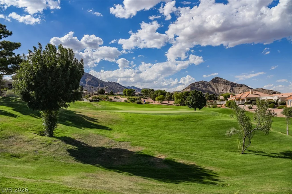 10820 Mission Lakes, Las Vegas, NV 89134