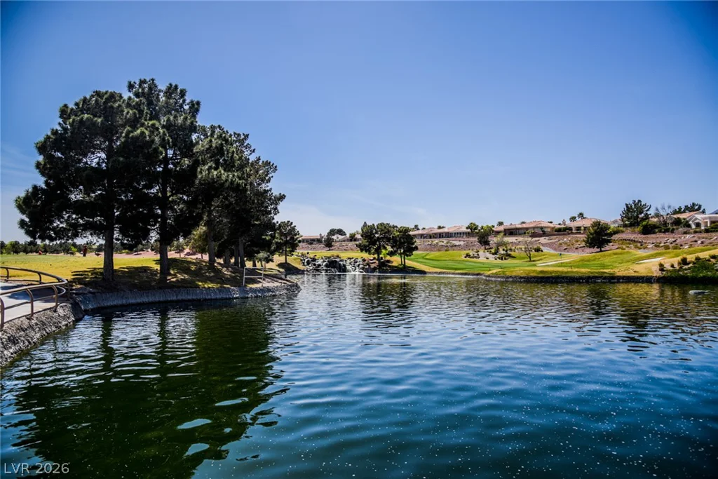 10820 Mission Lakes, Las Vegas, NV 89134