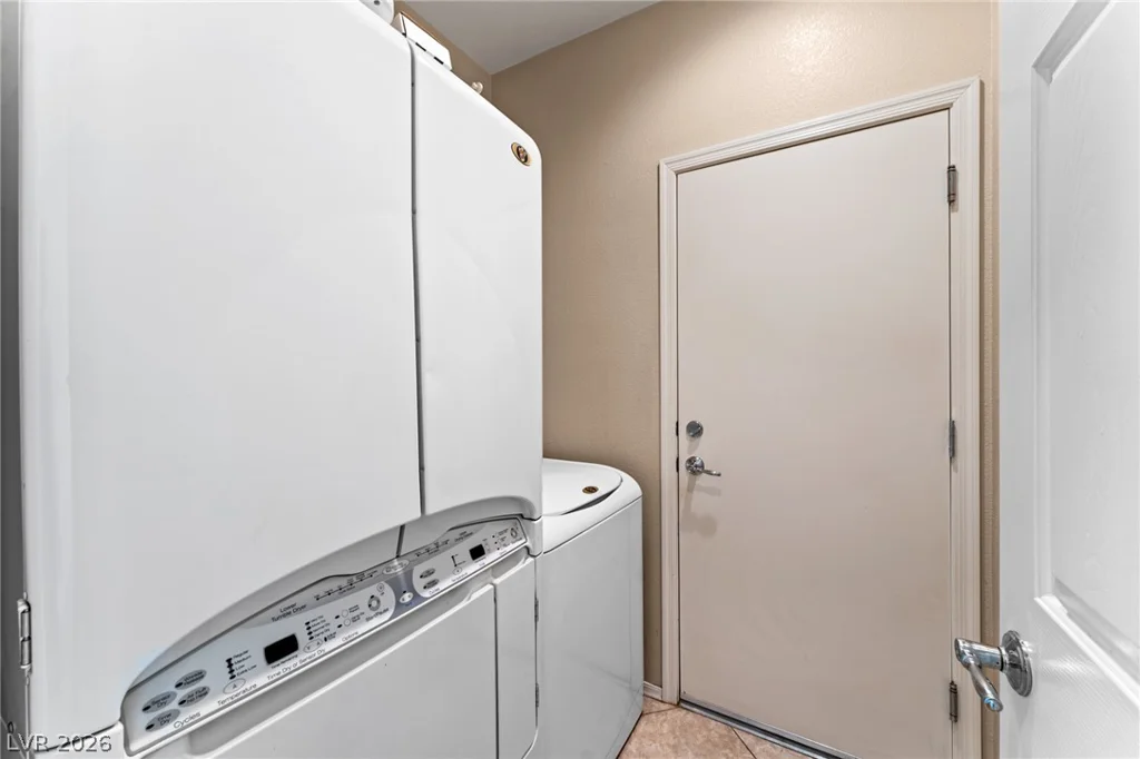 2393 Wood Village, Henderson, NV 89044
