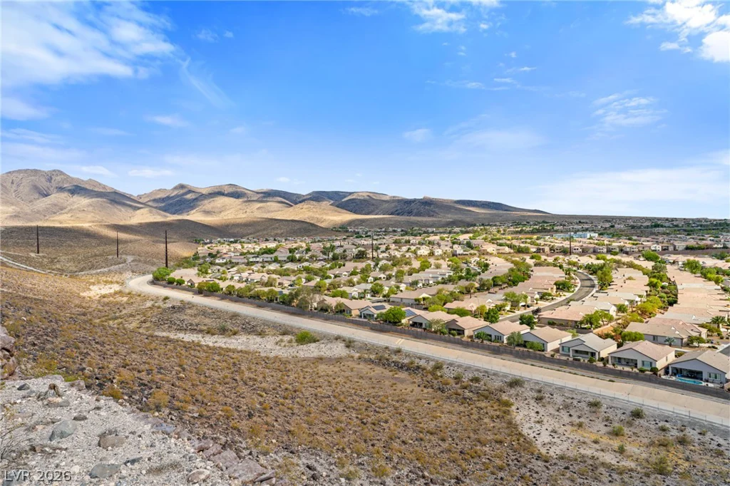 2393 Wood Village, Henderson, NV 89044