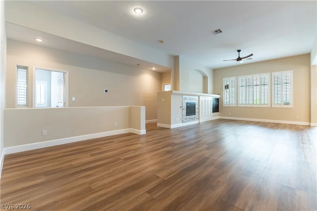 129 Torchwood, Las Vegas, NV 89144