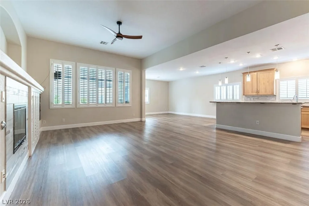 129 Torchwood, Las Vegas, NV 89144