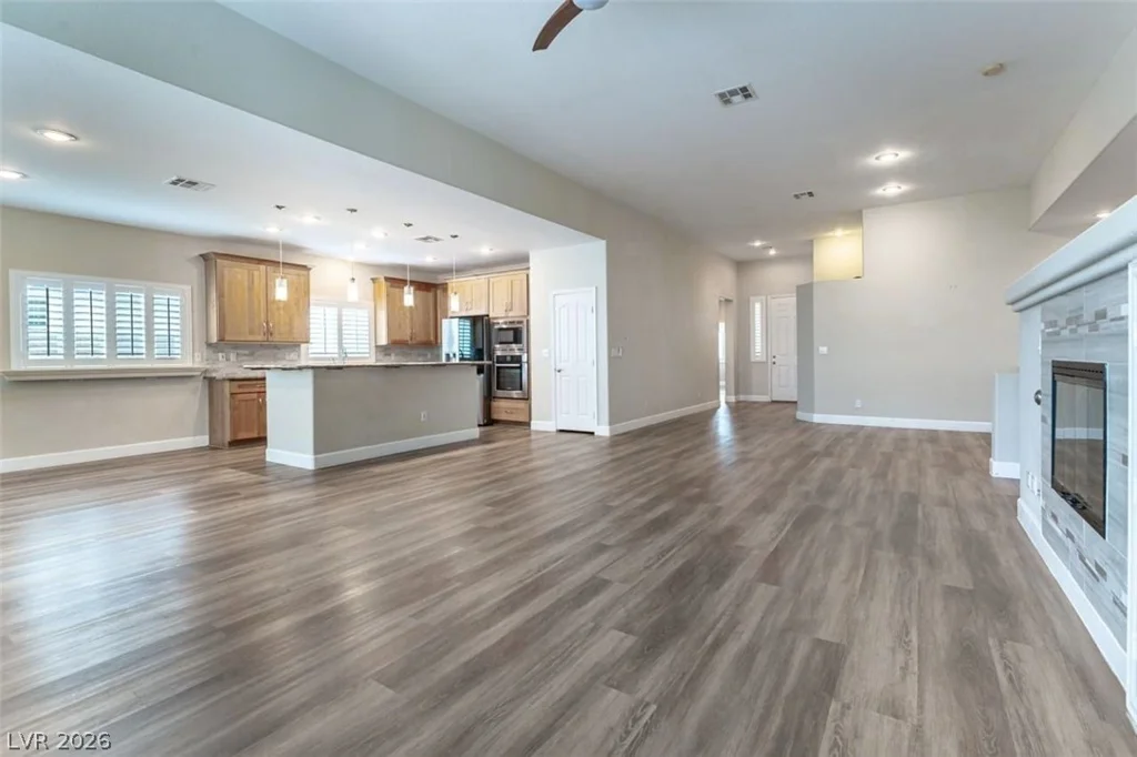 129 Torchwood, Las Vegas, NV 89144