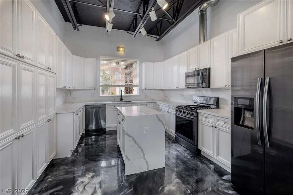5651 Deer Creek Falls, Las Vegas, NV 89118