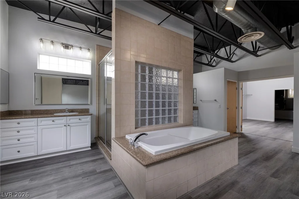 5651 Deer Creek Falls, Las Vegas, NV 89118