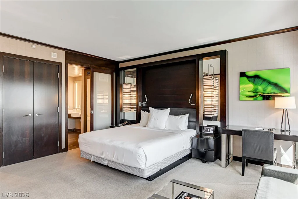 2600 Harmon, Las Vegas, NV 89158