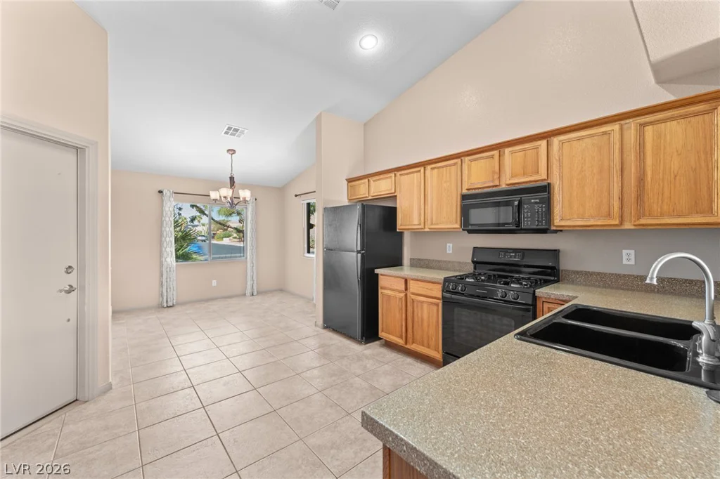 3848 Greenfield Lakes, Las Vegas, NV 89122