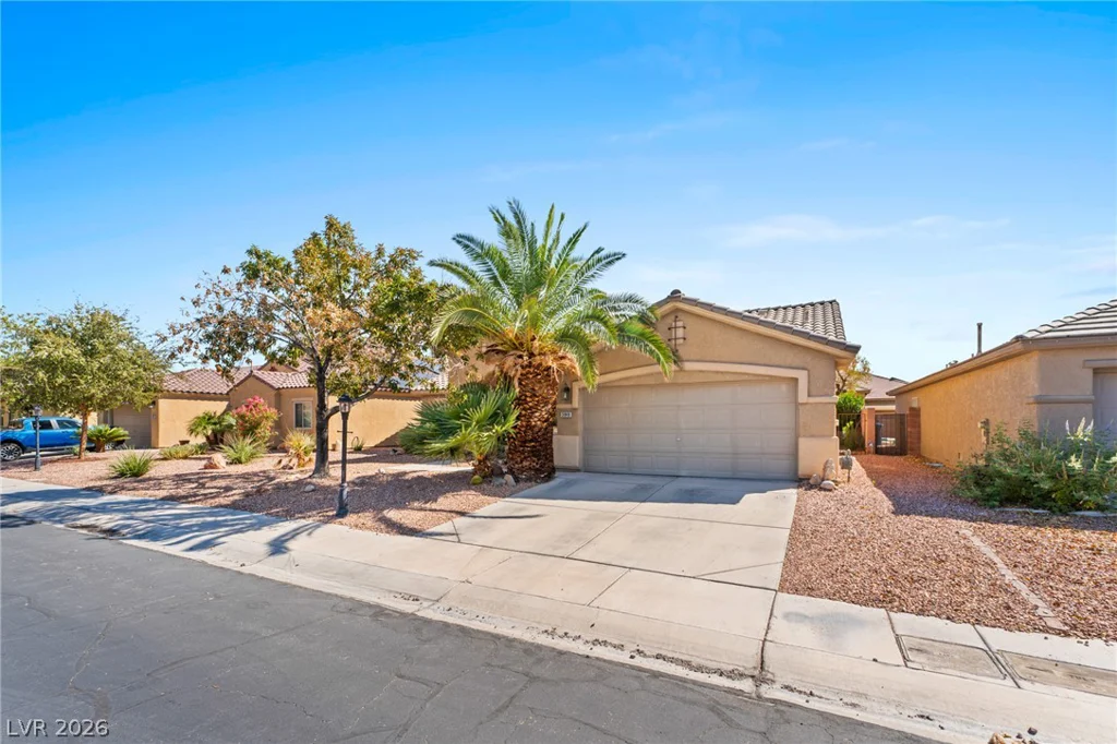 3848 Greenfield Lakes, Las Vegas, NV 89122