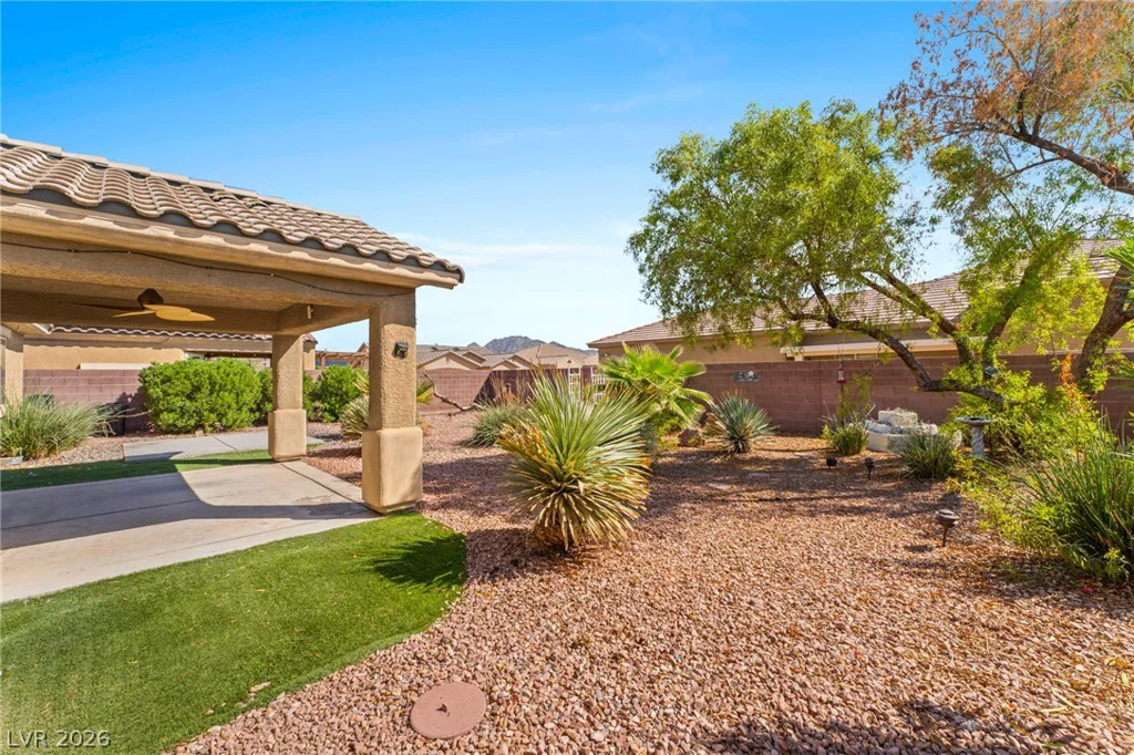 3848 Greenfield Lakes, Las Vegas, NV 89122