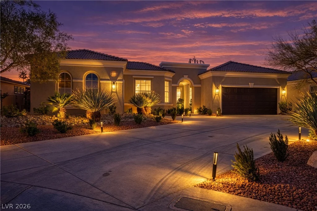 10248 Andante, Las Vegas, NV 89135